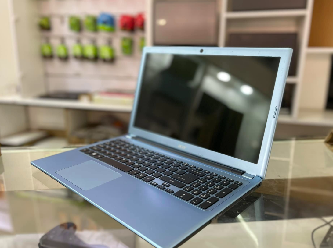 Neat Acer Aspire V5-531 Notebooks 
