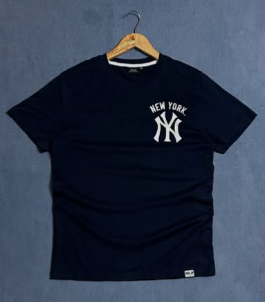 MLB New York Yankees t shirt size: M