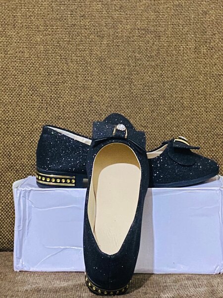 Ballerines noires élégantes femme