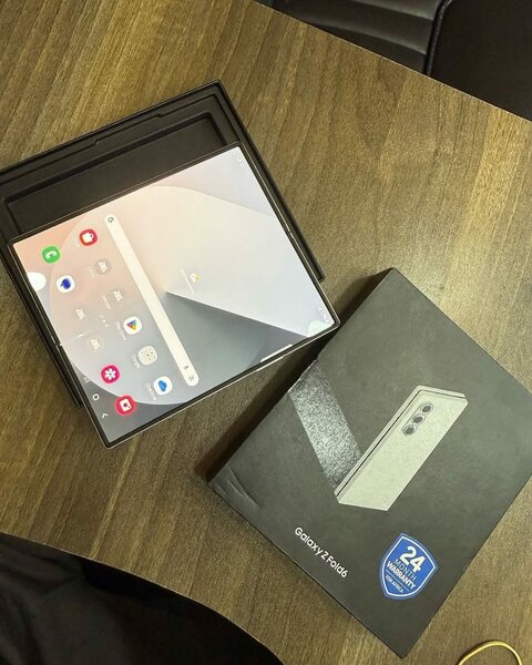 Samsung Z Fold 6 512GB~128GB RAM