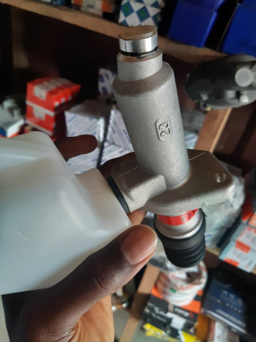 Man diesel clutch pot