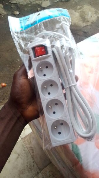 Multiprise électrique 5 prises