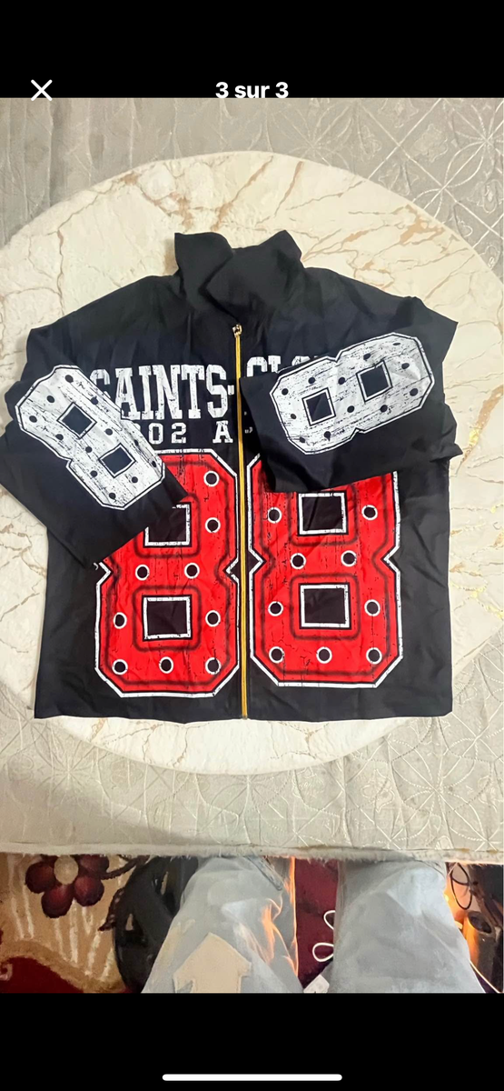 Veste sportive à capuche 88