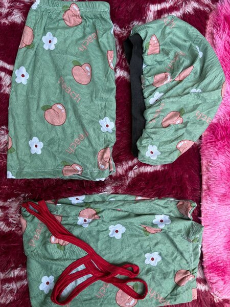 Pyjama en Satin Coloré