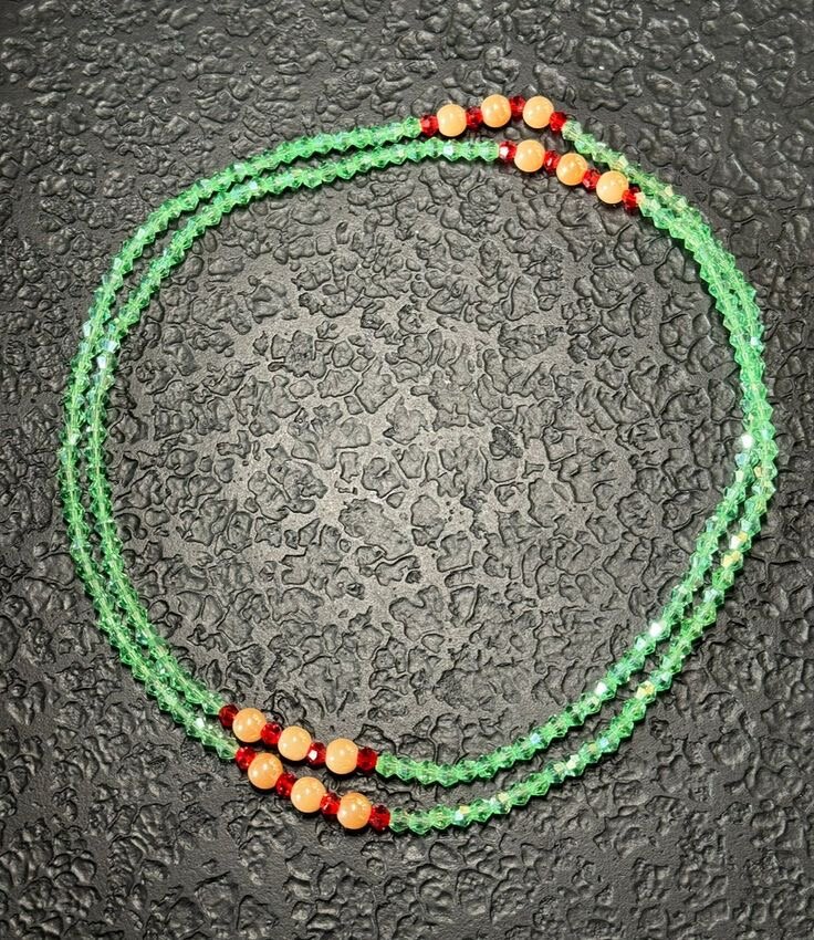 Chaîne de taille perlée