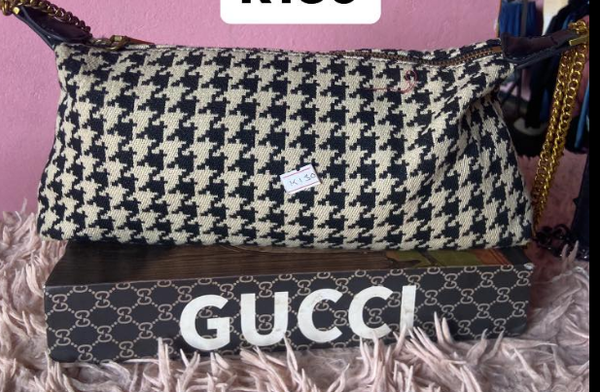 Women's bag with houndstooth pattern