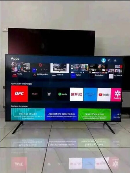 Téléviseur Ultra HD 4K Smart