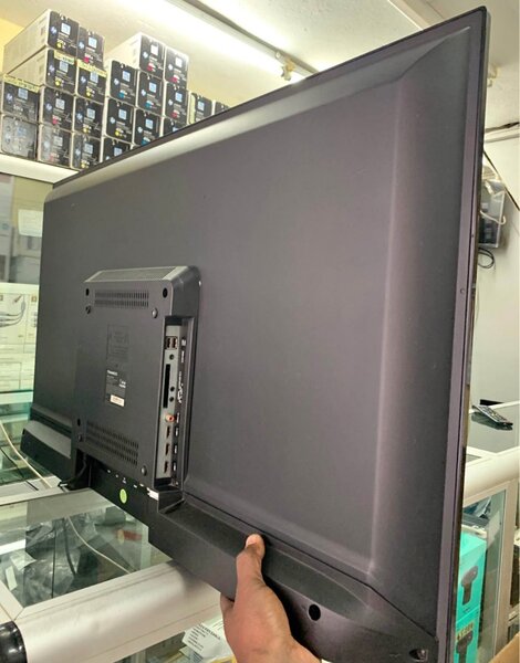 Téléviseur LED PAVOCO 43"