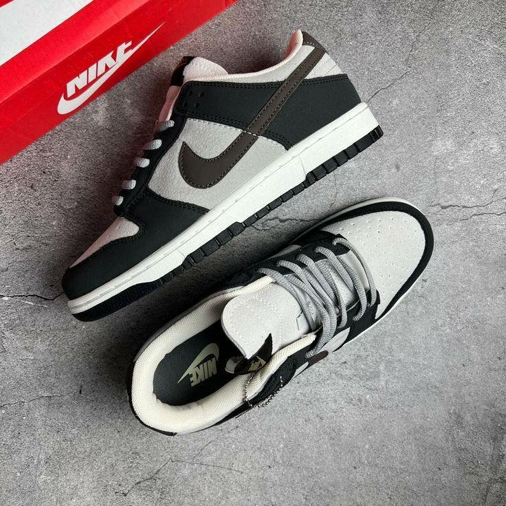 Dunk Low Otomo Katsuhiro