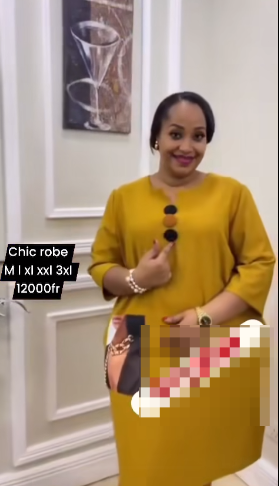 robe jaune avec des accents