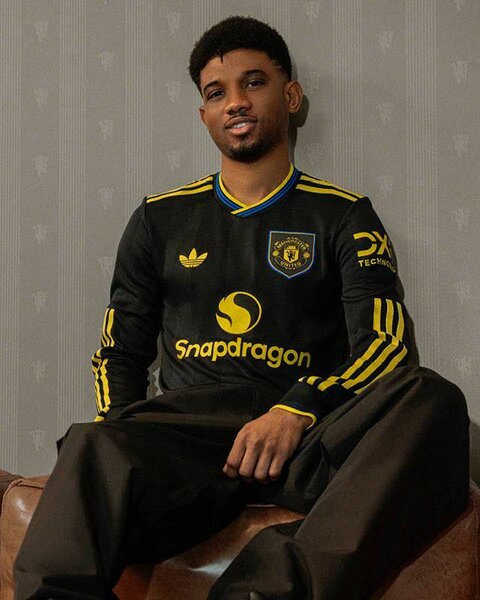 Maillot de football noir Adidas