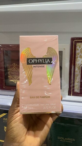 Ophylia intense