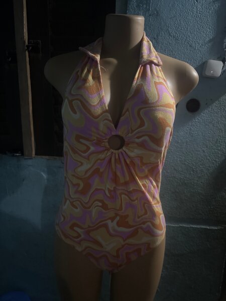 Maillot de bain rétro chic