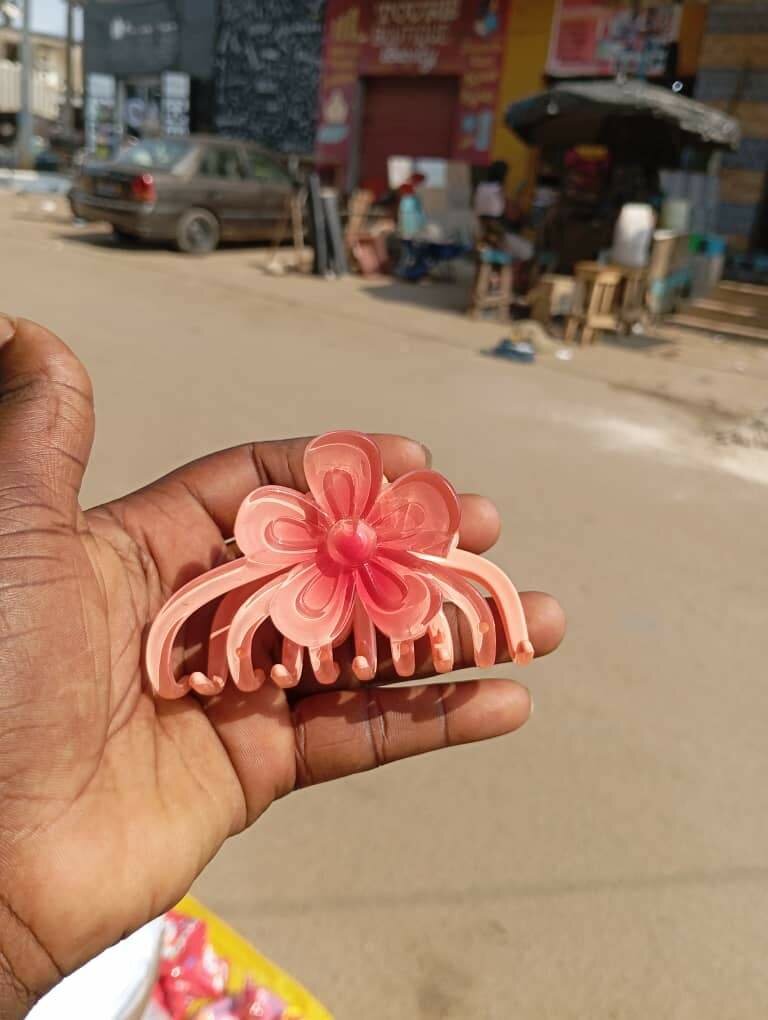 Pince à cheveux fleur élégante