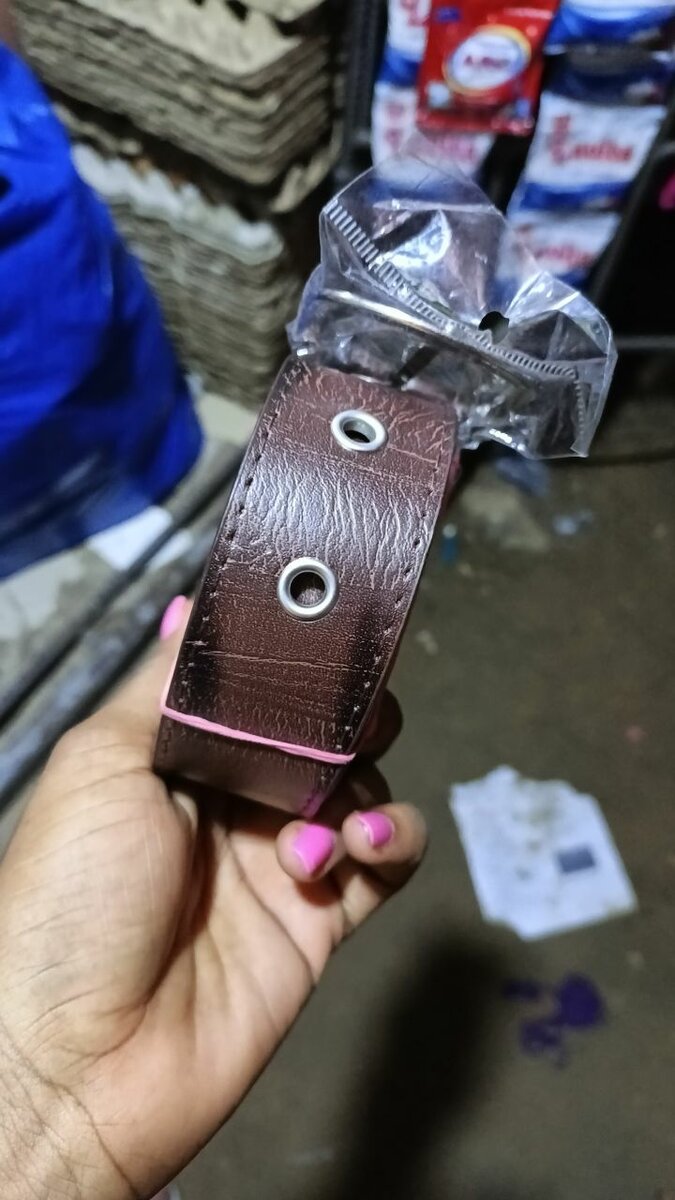 Ceinture en cuir marron robuste