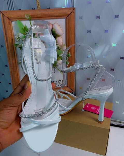 Sandales élégantes à talons hauts