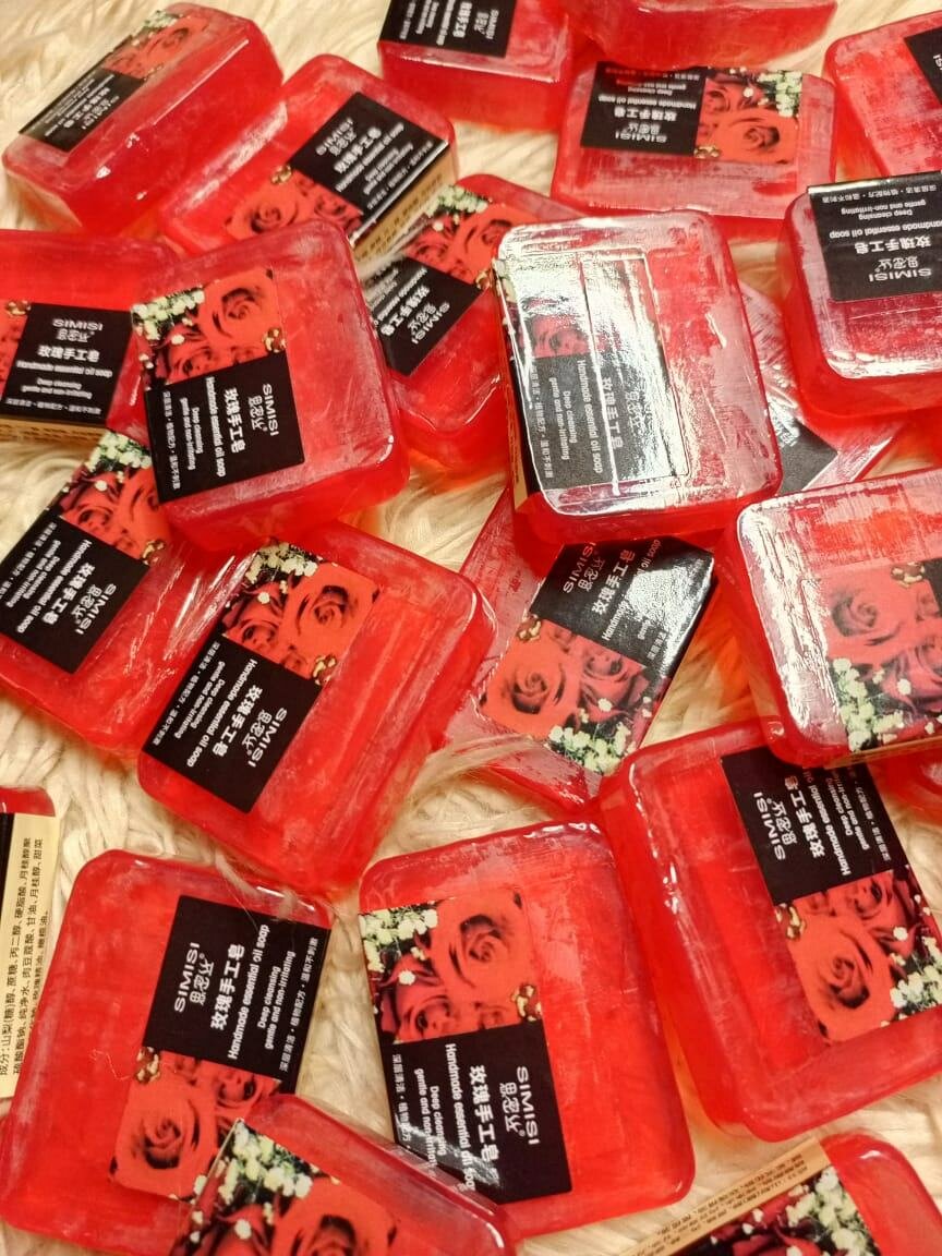 Savons parfumés aux fleurs