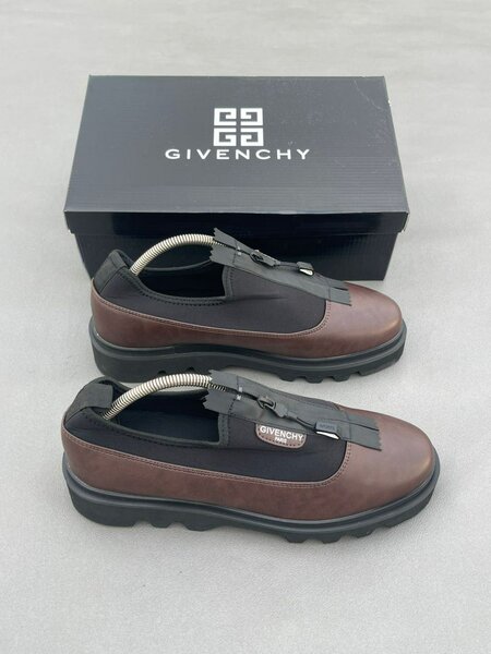 Mocassins cuir Givenchy