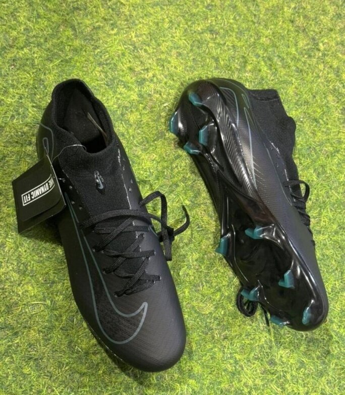 Chaussures de Foot Légères