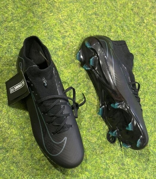 Chaussures de Foot Légères