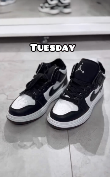 джорданы черные