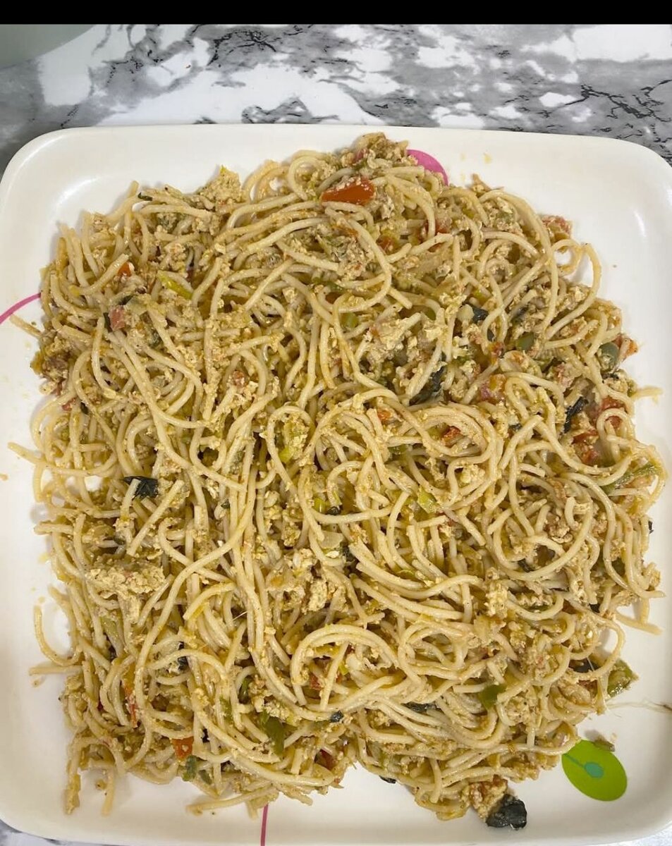 Délicieuses nouilles sautées