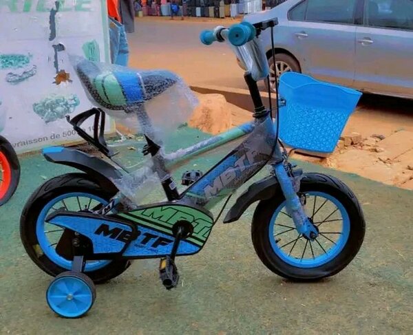 Vélo Enfant avec Roulettes