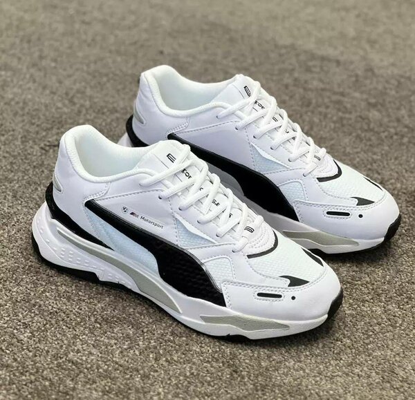 Baskets blanches sport homme