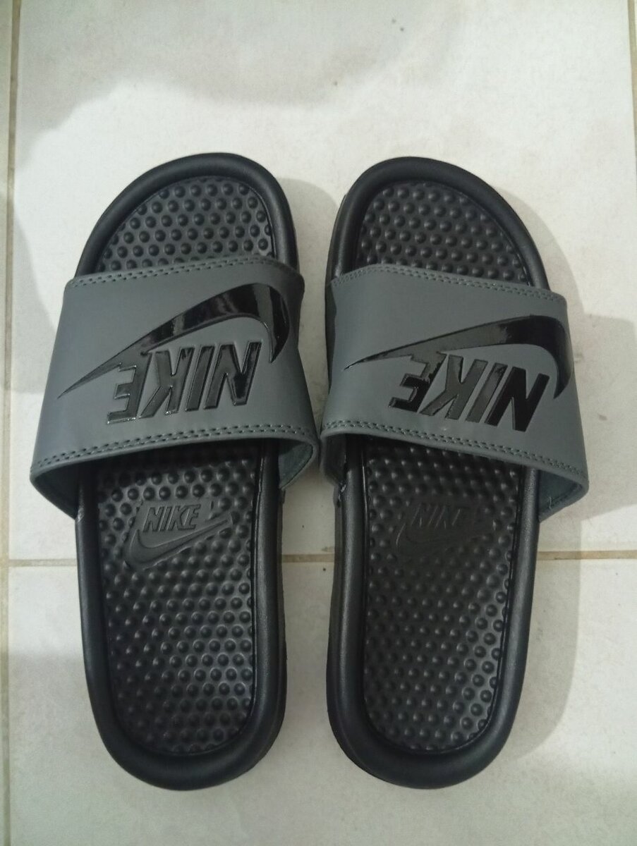 Claquettes confort pour hommes