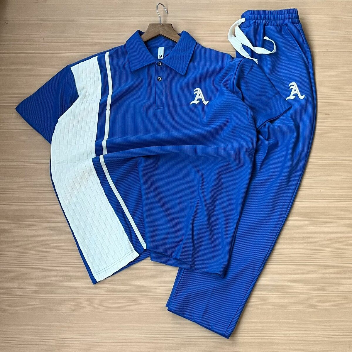 Fashion top and down