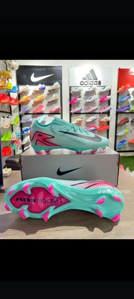 Paires de marques de football