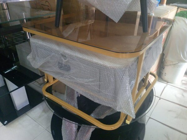 Table basse en verre moderne