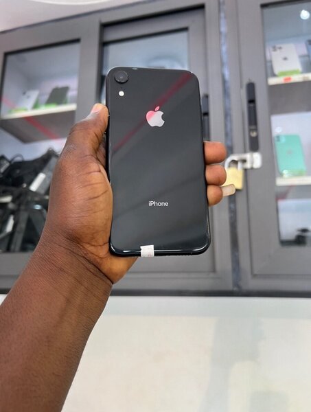 iPhone XR