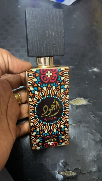 Très bon parfum oud pour femmes