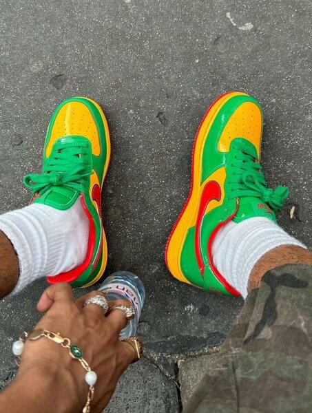 Baskets multicolores tendance