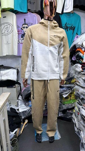 Ensemble de survêtement nike