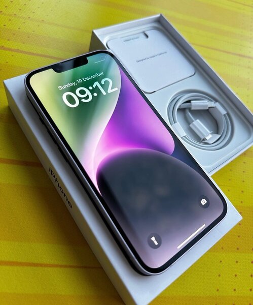 iPhone 14 128gig two sim