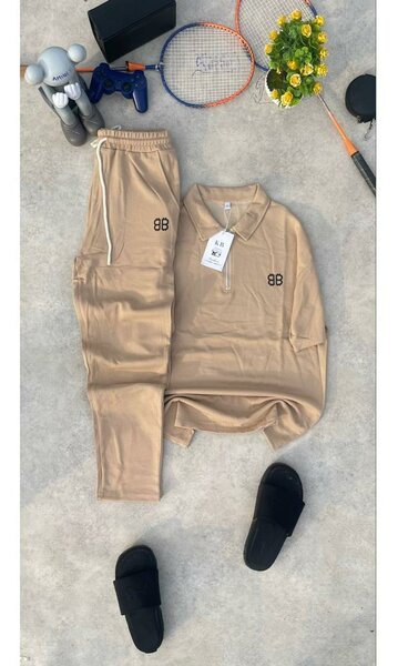 Ensemble de survêtement sportif