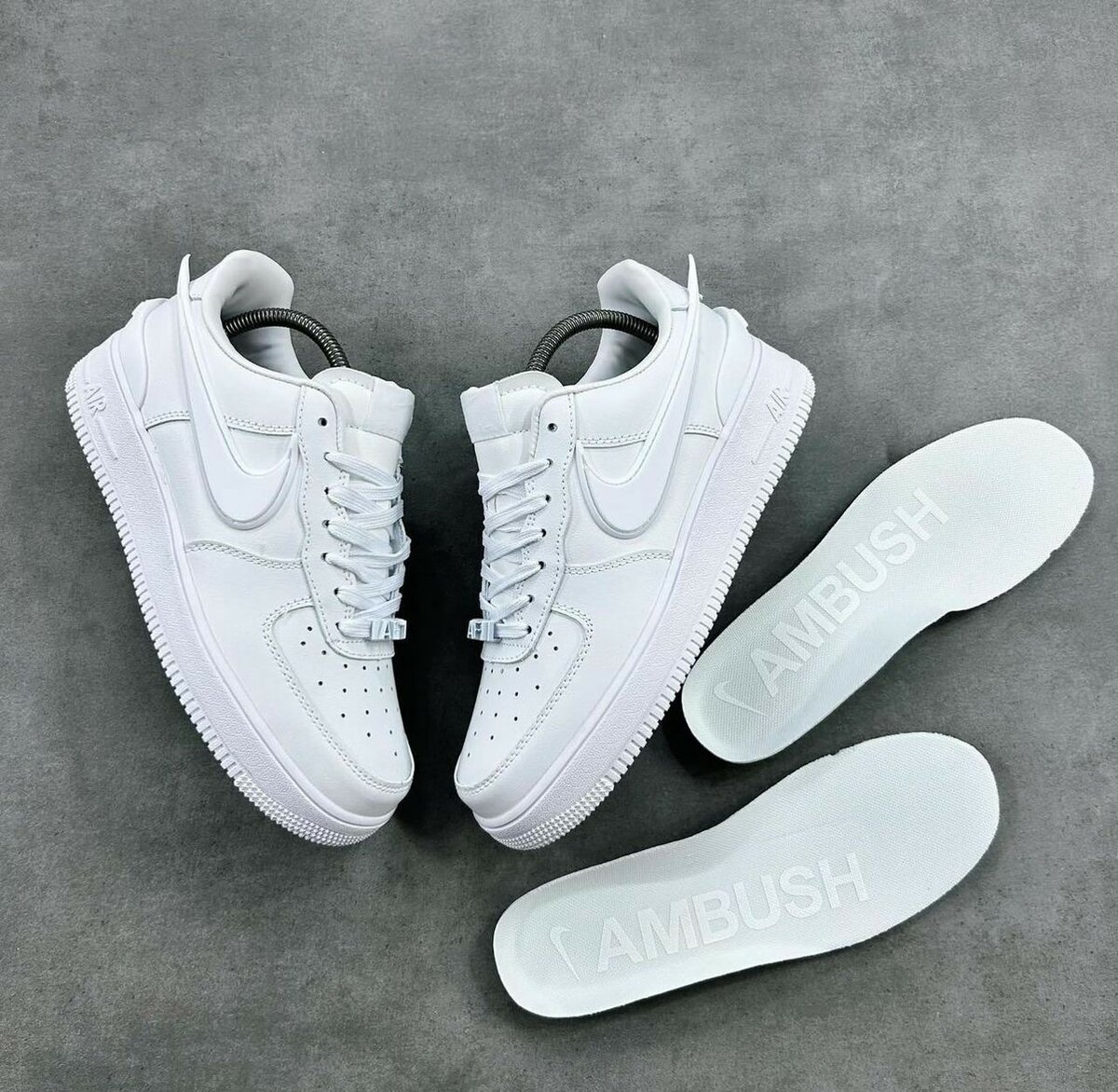 NIKE AIRFORCE CLASSIC