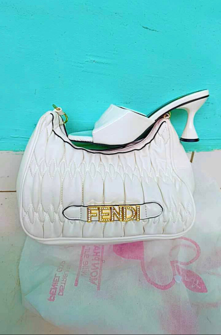 Chaussures à talons hauts Fendi pour femmes