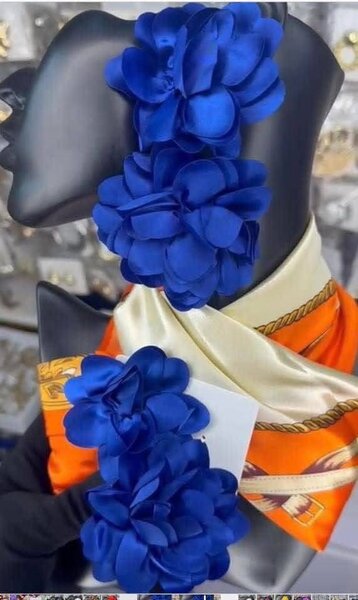 Boucles d'oreilles fleuries élégantes