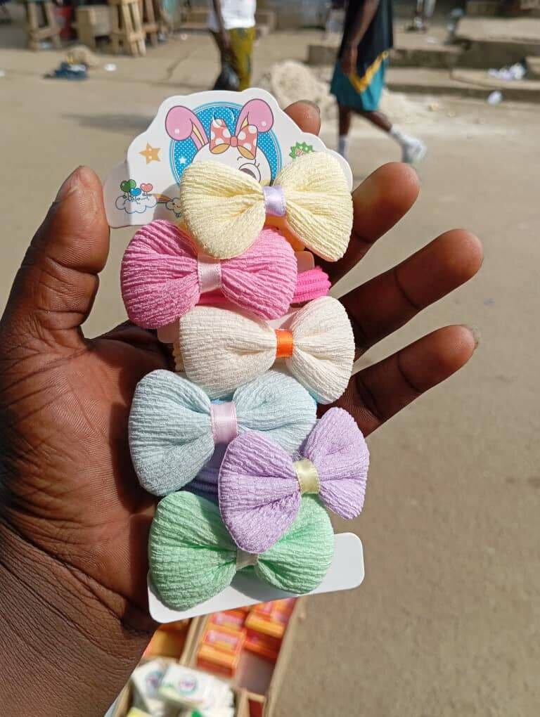 Élastiques à cheveux colorés