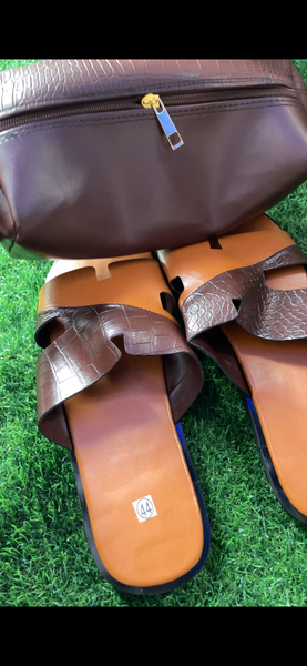 Sandales en cuir marron chic