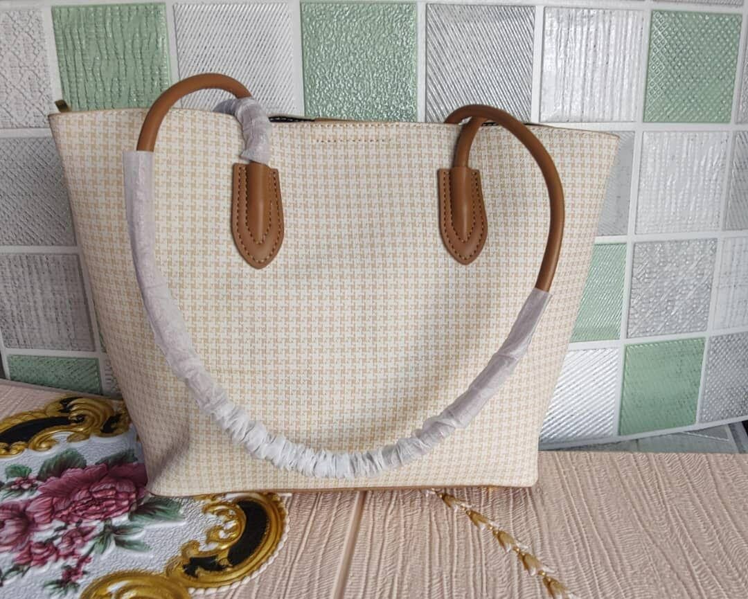Quality leather tote bag