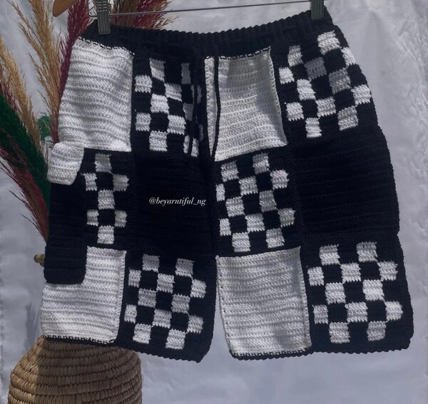 Shorts en crochet colorés