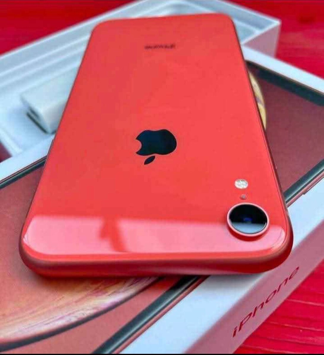 iPhone XR coloré de haute qualité