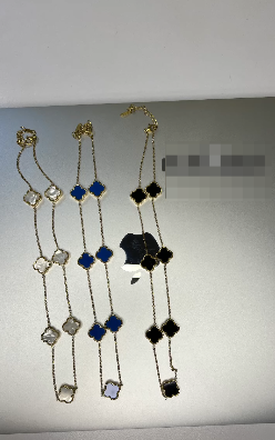 bracelet flowers in different colors