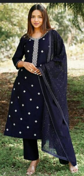 Ladies suit