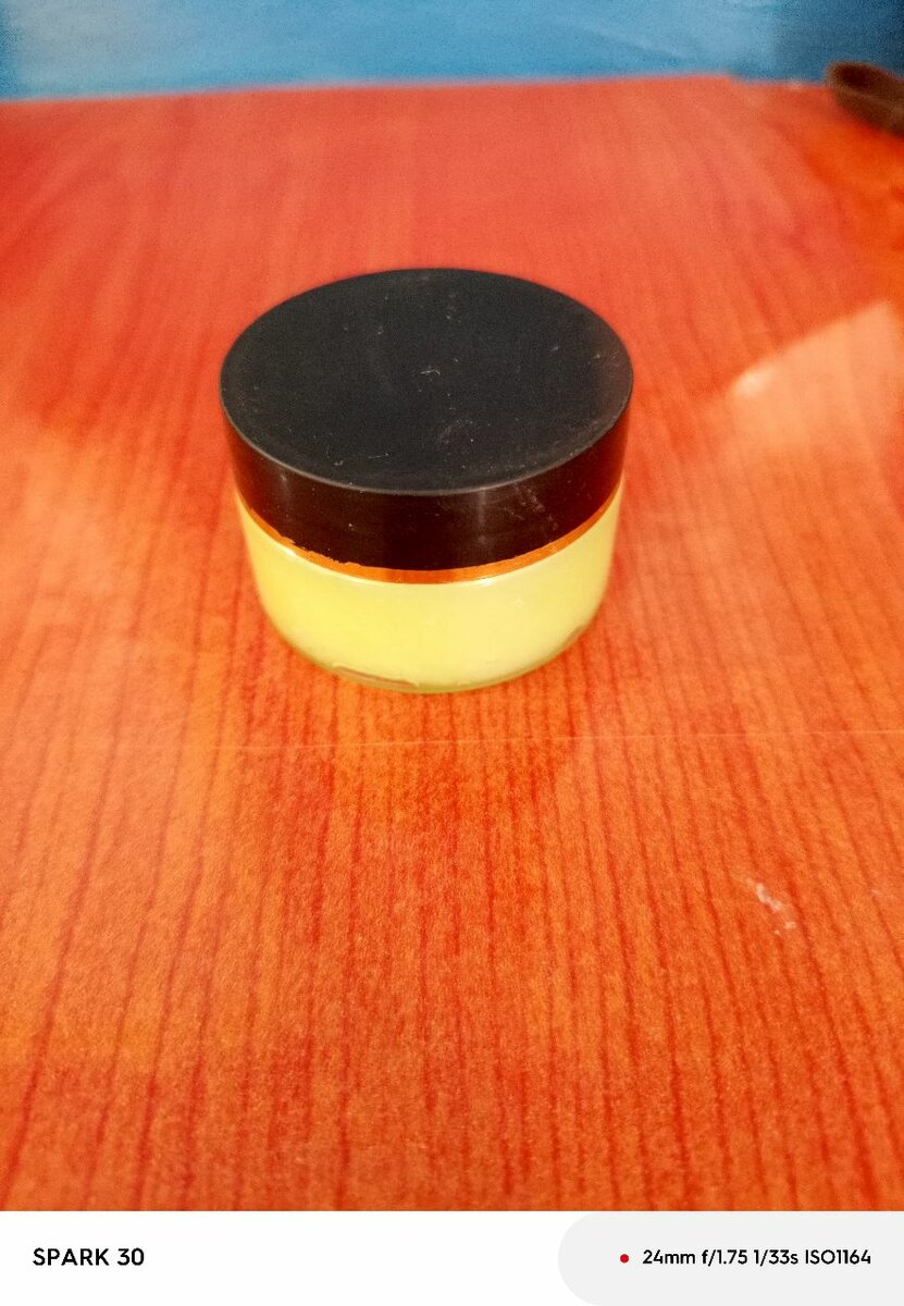 Massage capillaire mentholée