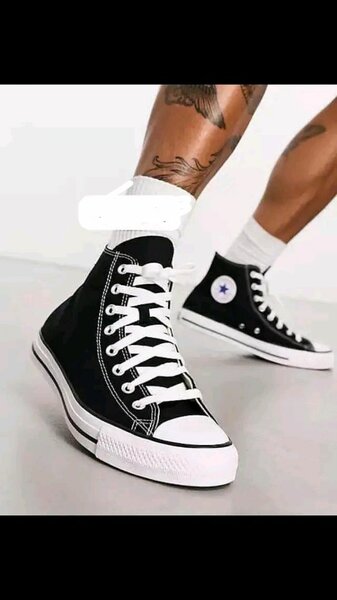 Baskets montantes unisexes noires